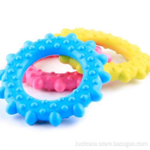 Fashionable elegant newest designed silicone rubber teether loop ring for pet biting